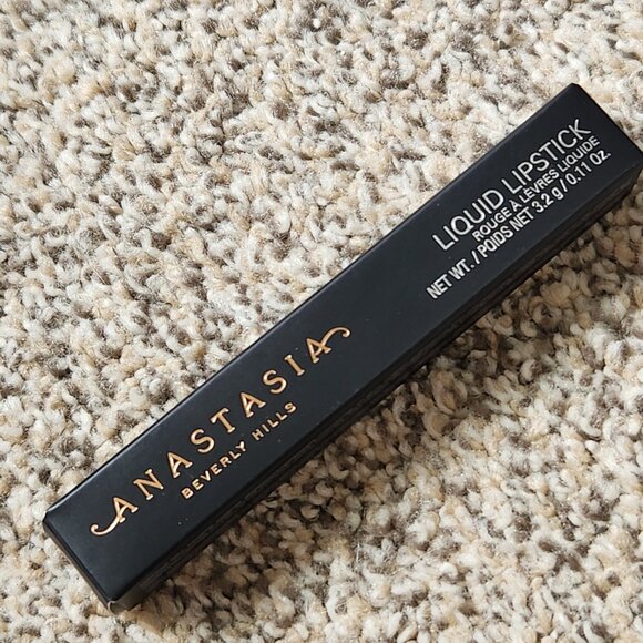 Anastasia Beverly Hills: Liquid Lipstick: Heathers - Picture 3 of 4